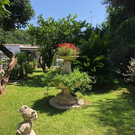 Nunzia 公寓 *